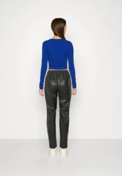 Vila Vidagmar Coated - Pantalon Classique - Black -Magasin Général De Mode af703dd1459444ac9e3ae409f83e2571