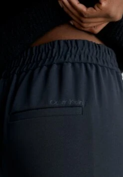 Calvin Klein Elastic Waist - Pantalon Classique - Ck Black -Magasin Général De Mode b3f108b25a5c4e82830b34dad9ec6212