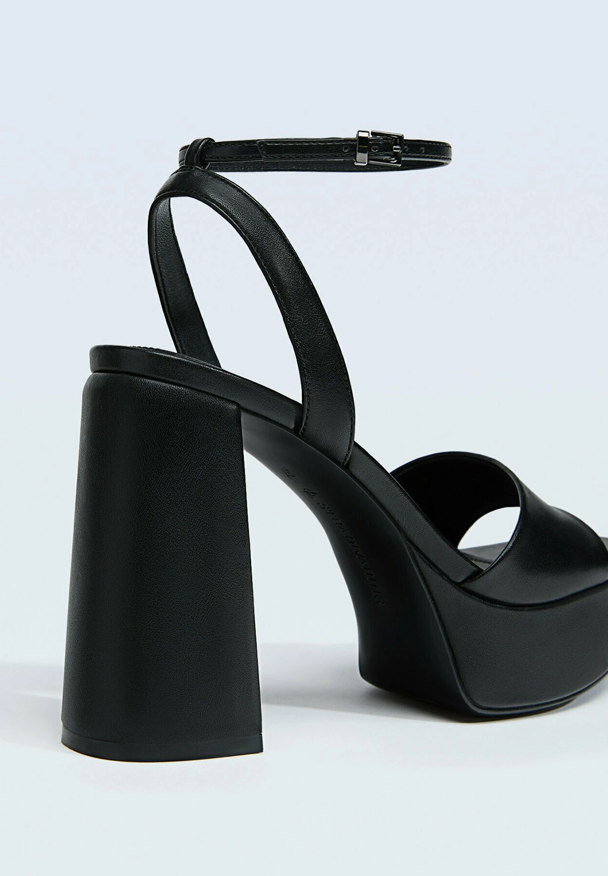 Stradivarius Chaussures De Mariée - Black 6 Stradivarius Chaussures De Mariée - Black – Image 4