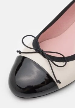 Pretty Ballerinas Shade - Ballerines - Off-White 15 Pretty Ballerinas Shade - Ballerines - Off-White -Magasin Général De Mode b4cec8328f9e444d93bfc315f154fc55