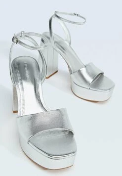 Stradivarius Chaussures De Mariée - Silvercoloured -Magasin Général De Mode b60cb43ccc1545e1bb9ed52310ef42a2