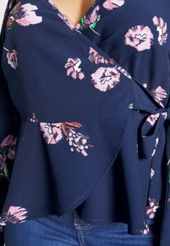 Vero Moda Curve Vmlydia Wrap - Blouse - Navy Blazer/Lana -Magasin Général De Mode b6c03bd098fc4aa18f452e8c871eb04f