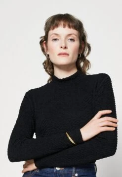 Selected Femme Slfginny High Neck - T-Shirt À Manches Longues - Black -Magasin Général De Mode ba61f560bd8942179c49b87e4910b87a