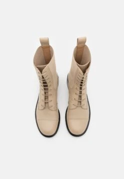 Emporio Armani Capsule Icon - Bottes À Lacets - Beige -Magasin Général De Mode bfb60355510c4fadae70f0269838c087
