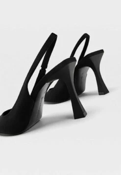 Stradivarius Mit Offener - Escarpins - Black -Magasin Général De Mode c18543c7a41f4f408f6e1f89b40122c4
