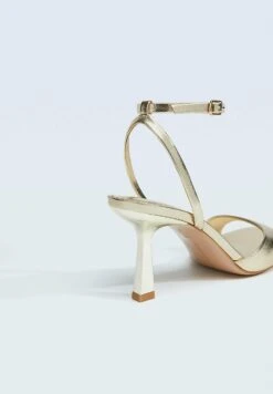 Stradivarius Chaussures De Mariée - Gold Coloured -Magasin Général De Mode c2534f61e6e7419fa0ce165bf65b0da8