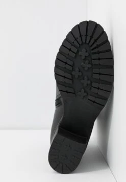 Bullboxer Bottines - Anthracite 15 Bullboxer Bottines - Anthracite -Magasin Général De Mode c3540816341243cf80303f21fcf695d3