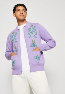 Obey Clothing Totem Zip Cardigan Unisex - Gilet - Purple -Magasin Général De Mode c7440c3ed93e4ce39e94d2b94daa05fc