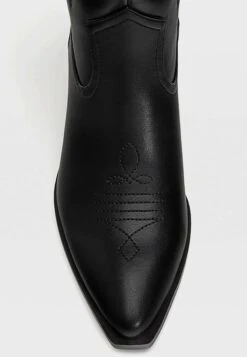 Stradivarius Santiags - Black -Magasin Général De Mode c7b7afea389b43c3aebc29ce519d89cb