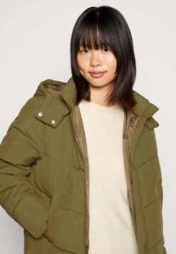 Pieces Jamilla Puffer Noosbc - Veste D'Hiver - Dark Olive 11 Pieces Jamilla Puffer Noosbc - Veste D'Hiver - Dark Olive -Magasin Général De Mode c86630812a70478bba443916193ea141