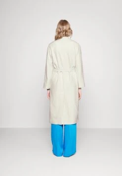 Libertine-Libertine Around - Manteau Classique - Off White -Magasin Général De Mode c874093c422e43f6a81d9d6f85e7fcdb