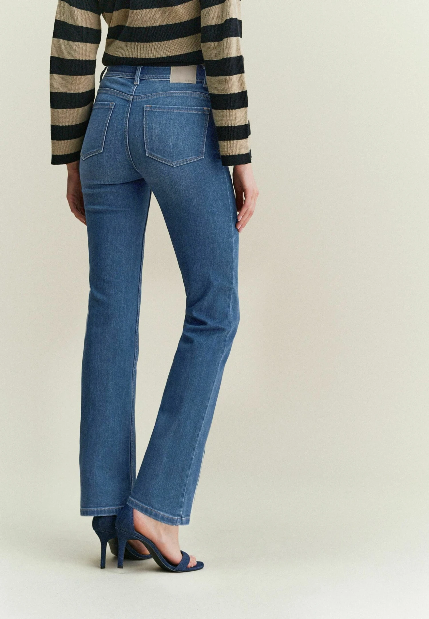 Next Super Soft Standard Tall - Jean Bootcut - Mid Blue 4 Next Super Soft Standard Tall - Jean Bootcut - Mid Blue – Image 2