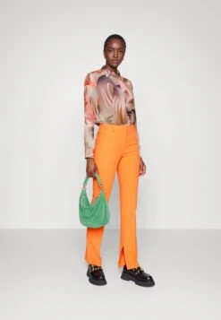 Nouvelles versions -Magasin Général De Mode d003afc4a4a14be38e069d7a9ce87671