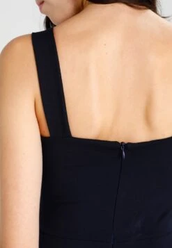 Wal G V Neck - Combinaison - Navy -Magasin Général De Mode d7b7c8f04a594a0e9b1ff2ddf87a5179