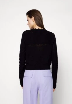 Victoria Beckham Long Sleeve Jumper - Pullover - Black 13 Victoria Beckham Long Sleeve Jumper - Pullover - Black -Magasin Général De Mode d8175d743b9240f38dccb341f4bcfd73