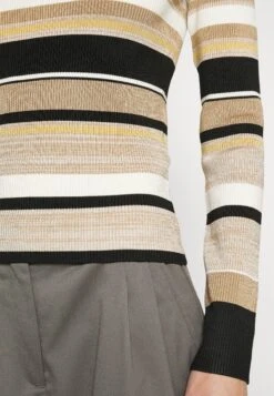 Boss Famite - Pullover - Multi-Coloured -Magasin Général De Mode d8398a7f78424f8d9d15819a39e6576d