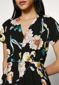 ONLY Onlnova Life Playsuit - Combinaison - Black -Magasin Général De Mode d900ee36f56c40c189eadab36f1a7de9