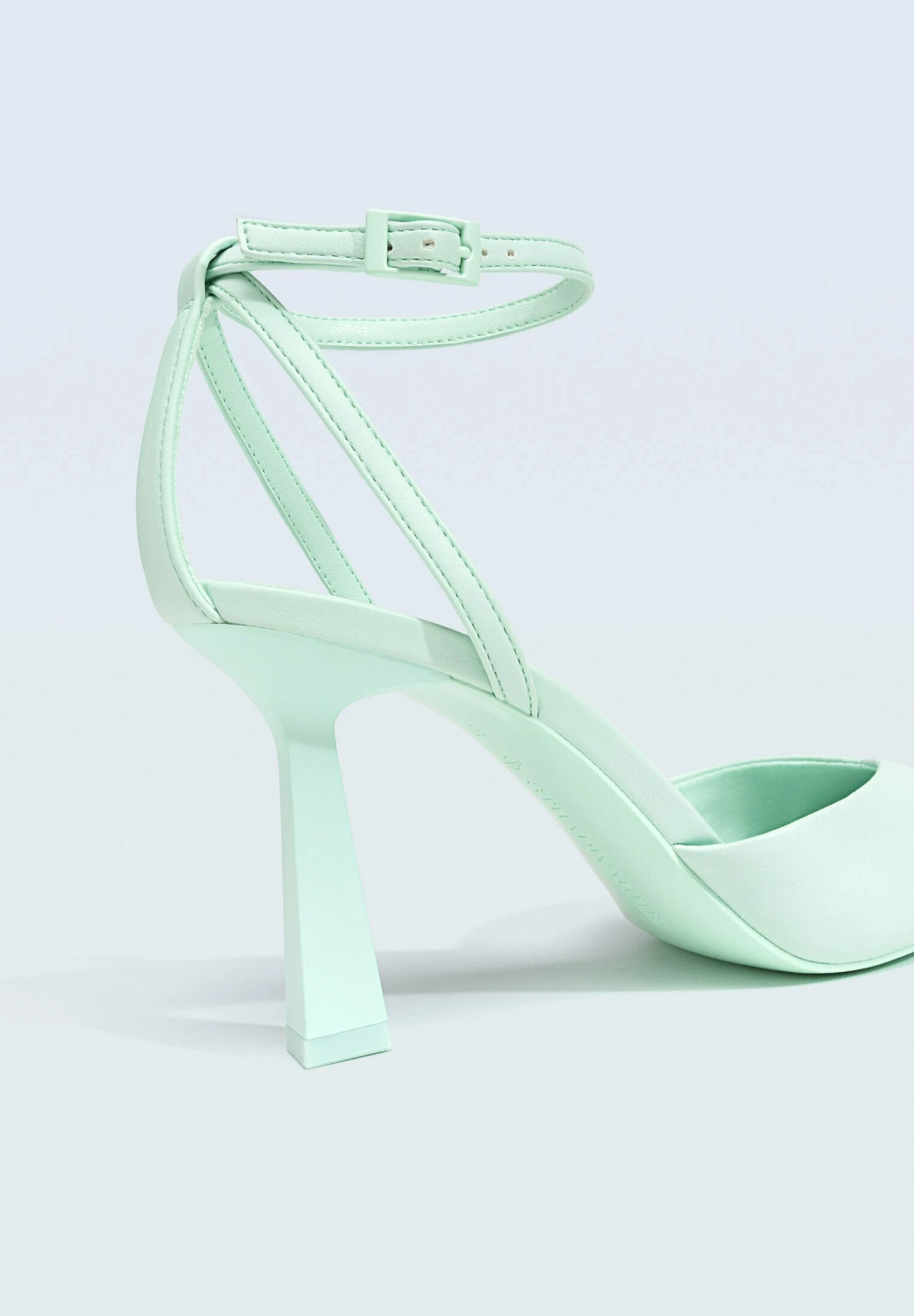 Stradivarius With Ankle Straps - Chaussures De Mariée - Light Green 7 Stradivarius With Ankle Straps - Chaussures De Mariée - Light Green – Image 5