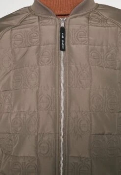 Esmé Studios Espetra Bomber Jacket - Blouson Bomber - Brown 13 Esmé Studios Espetra Bomber Jacket - Blouson Bomber - Brown -Magasin Général De Mode e0cbb2f1c3324ee09062bd84f25e3486