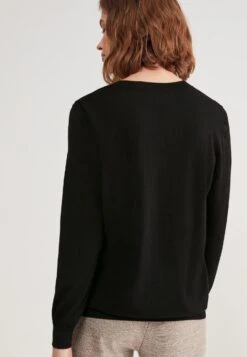 Rundhals - Pullover - Black -Magasin Général De Mode e1cbc02e11a54a93916e26246aeff4b9