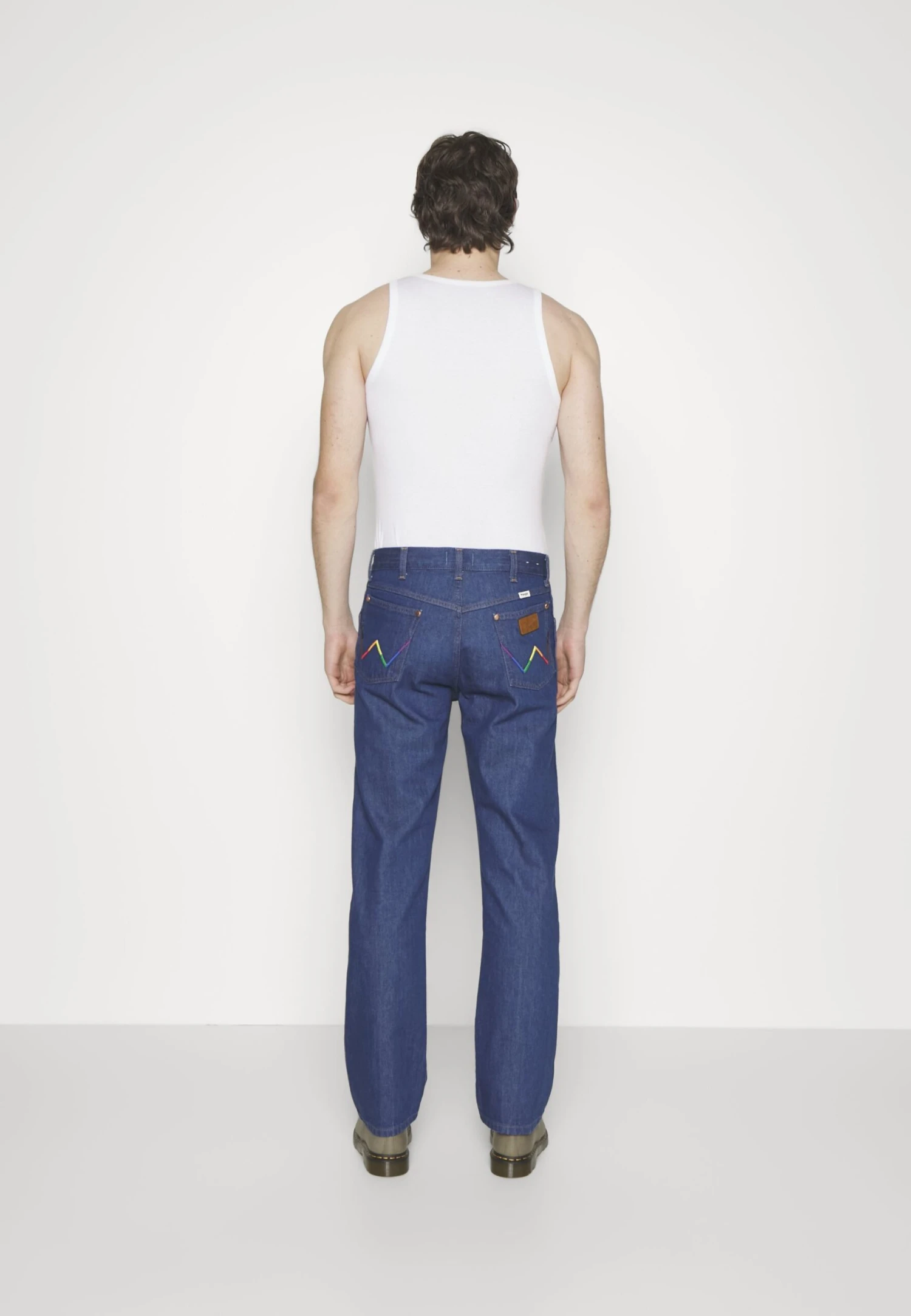 Unisex - Jean Droit - Wrangler Blue 5 Unisex - Jean Droit - Wrangler Blue – Image 3
