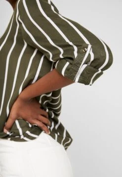 Kaffe Kastridy - Blouse - Grape Leaf/Chalk -Magasin Général De Mode e2aca36a00394bc99baa607f5358aa29