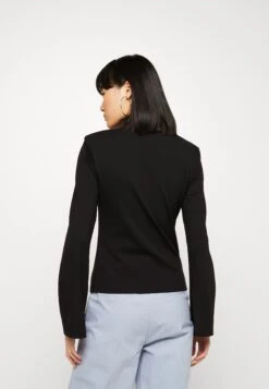 Gestuz Anka - T-Shirt À Manches Longues - Black -Magasin Général De Mode e38cf22db57b4335aca6c538ee16a836