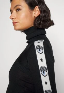 Chiara Ferragni Tape Logo 2-In-1 - Pullover - Black -Magasin Général De Mode e78a21a75c614d189c40668614fec6f8