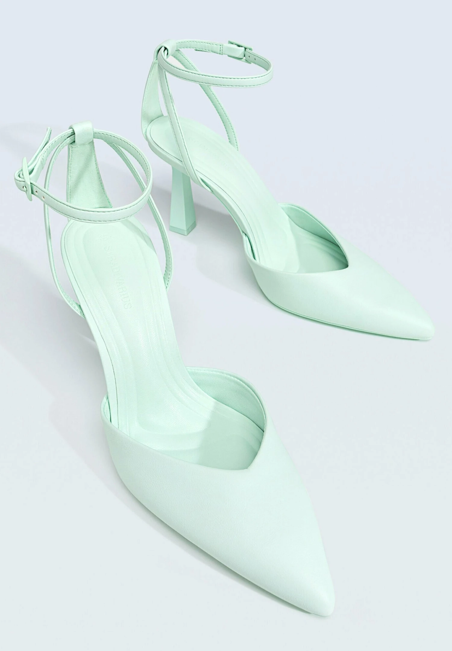 Stradivarius With Ankle Straps - Chaussures De Mariée - Light Green 6 Stradivarius With Ankle Straps - Chaussures De Mariée - Light Green – Image 4