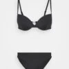 EA7 Emporio Armani Seaworld Core Push Set - Bikini - Nero -Magasin Général De Mode e950a9b2ba044e60b4ff8dd79eafe332
