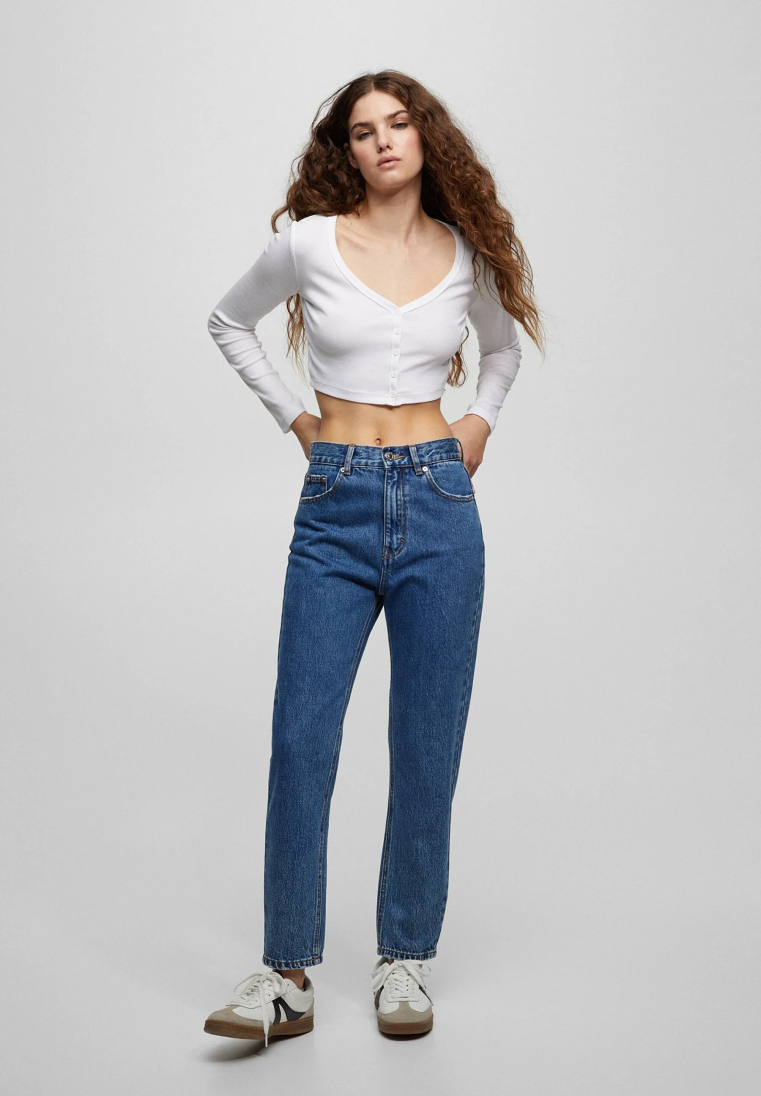 PULL & BEAR Mom Fit - Jeans Fuselé - Dark-Blue Denim 4 PULL & BEAR Mom Fit - Jeans Fuselé - Dark-Blue Denim – Image 2