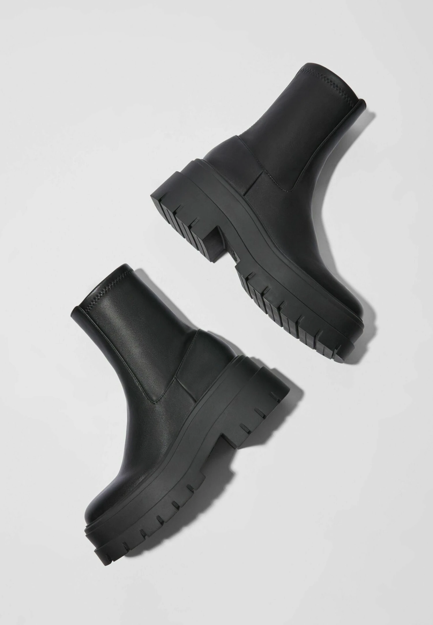 BERSHKA Bottines À Plateau - Black 8 BERSHKA Bottines À Plateau - Black – Image 6