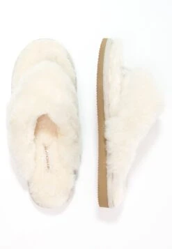 Shepherd Pernilla - Chaussons - Creme -Magasin Général De Mode ef4e6c9dd4f04f6eacc22c1bec2e0425