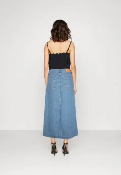 Selected Femme Slferin Long Flar Skirt - Jupe Trapèze - Medium Blue Denim -Magasin Général De Mode f17b24478ca5446789056ef5e91030c8