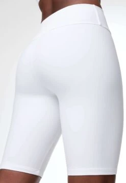 Oysho Comfortlux High-Rise Cycle  - Short - White -Magasin Général De Mode f39d0971451049fdadc38678e11d85cb