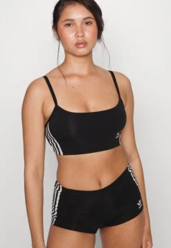 Adidas Originals Shorty - Black -Magasin Général De Mode f641c743cd1d4cc6b6d5bf974afba5b3