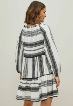 Next Jacquard Kaftan - Robe De Jour - White/Black Beach -Magasin Général De Mode f6f2cfcdc9184dc0888c4d814a843f7b