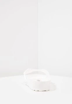 Birkenstock Madrid - Chaussons - White 11 Birkenstock Madrid - Chaussons - White -Magasin Général De Mode f930d0bfa73344c6858e594838de15ab