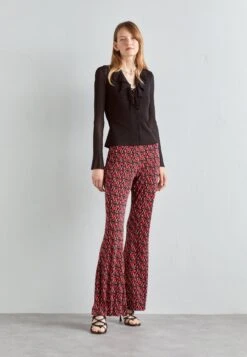 Magasin Général De Mode -Magasin Général De Mode f987a3617a624da9a3febde444ef0b81