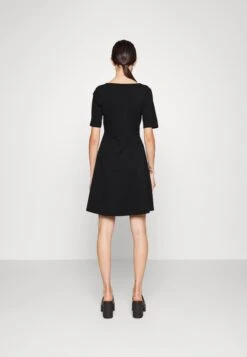 Pieces Dress - Robe De Jour - Black -Magasin Général De Mode ff8cae83c0a84a4ca7683fbaa0972dfc